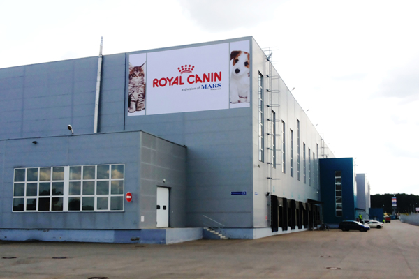 Реклама на фасаде